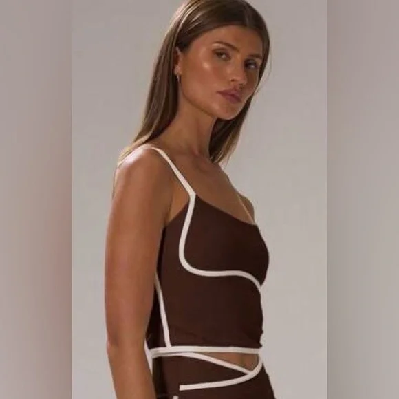 NWT Musera Brown Activewear Crop Top - Picture 3 of 8